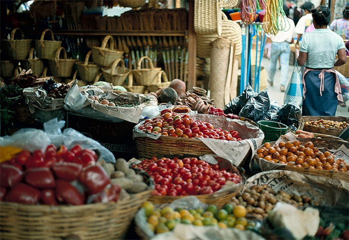 El pintoresco mercado típico de Antigua